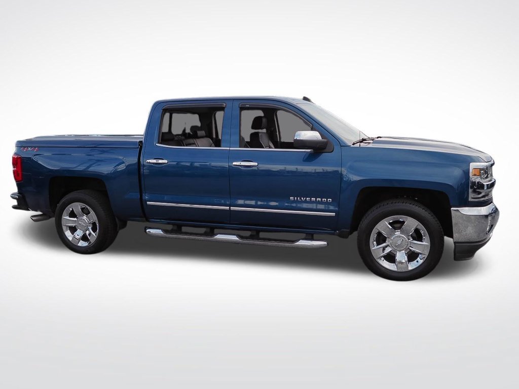 Used 2018 Chevrolet Silverado 1500 LTZ w/ Sport Package AWD/4WD image 8