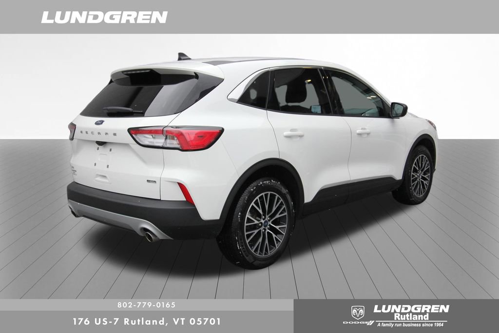 Used 2022 Ford Escape SE w/ Convenience Package image 3