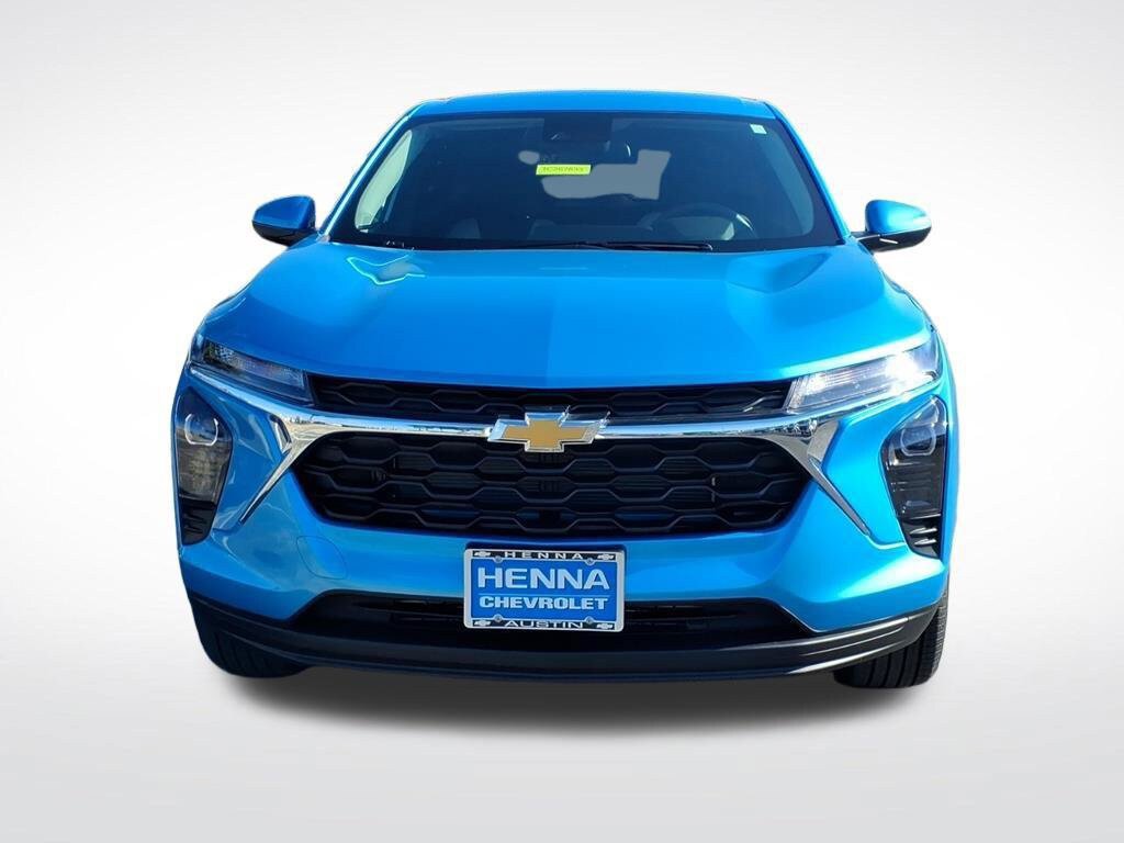 New 2026 Chevrolet Trax LS w/ LS Convenience Package FWD image 9