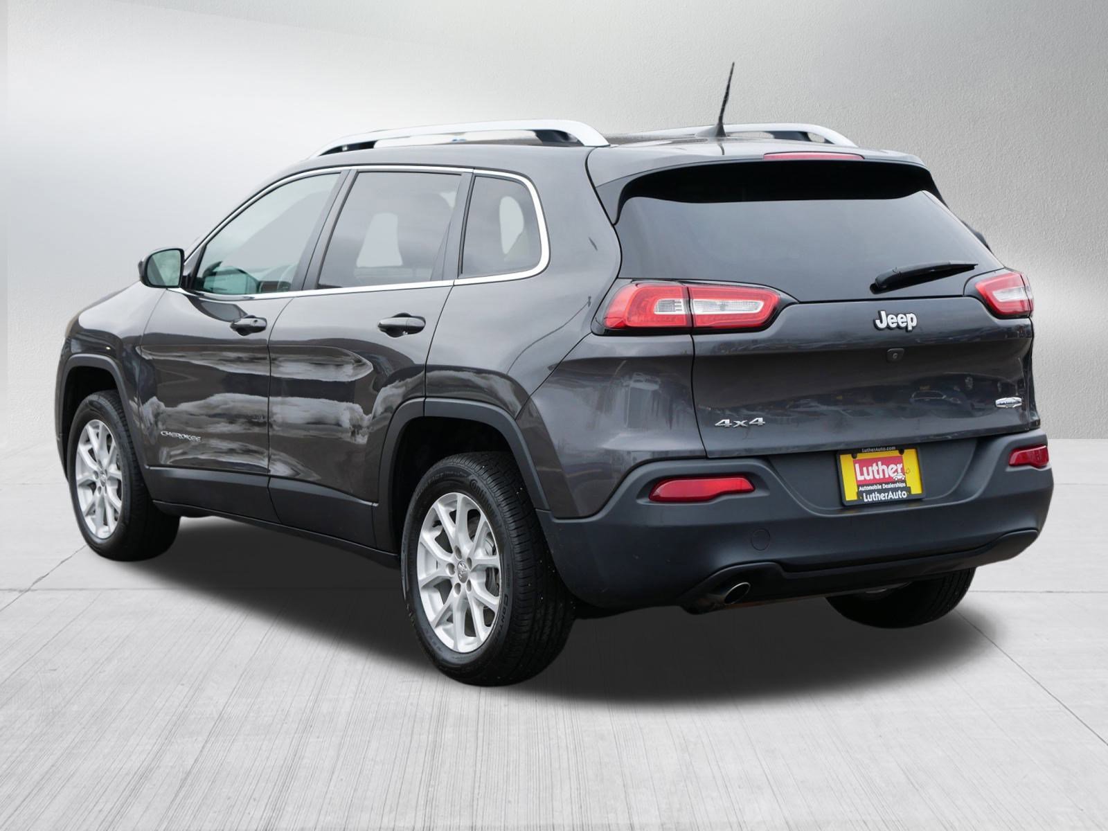 Used 2016 Jeep Cherokee Latitude image 5