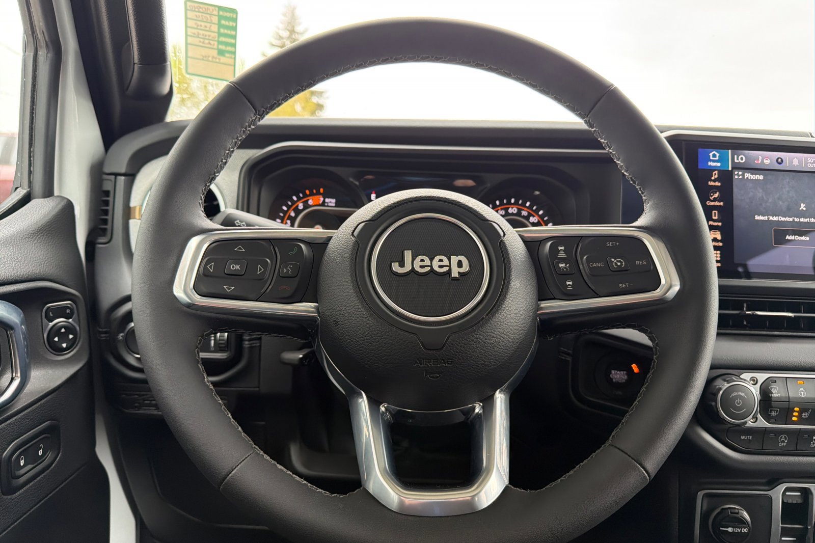 Used 2026 Jeep Wrangler Unlimited Sahara AWD/4WD image 23