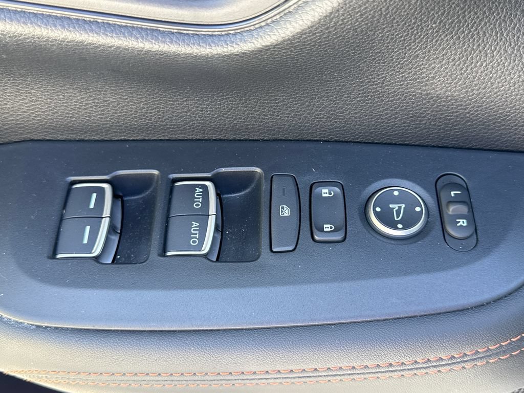 Used 2025 Honda HR-V Sport image 14