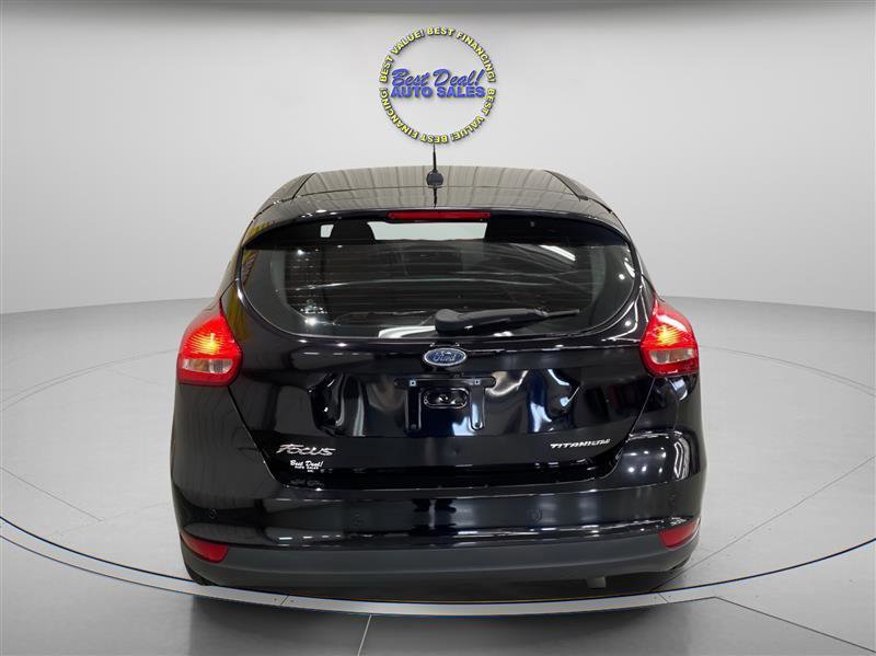 Used 2017 Ford Focus Titanium w/ Titanium Technology Package image 5