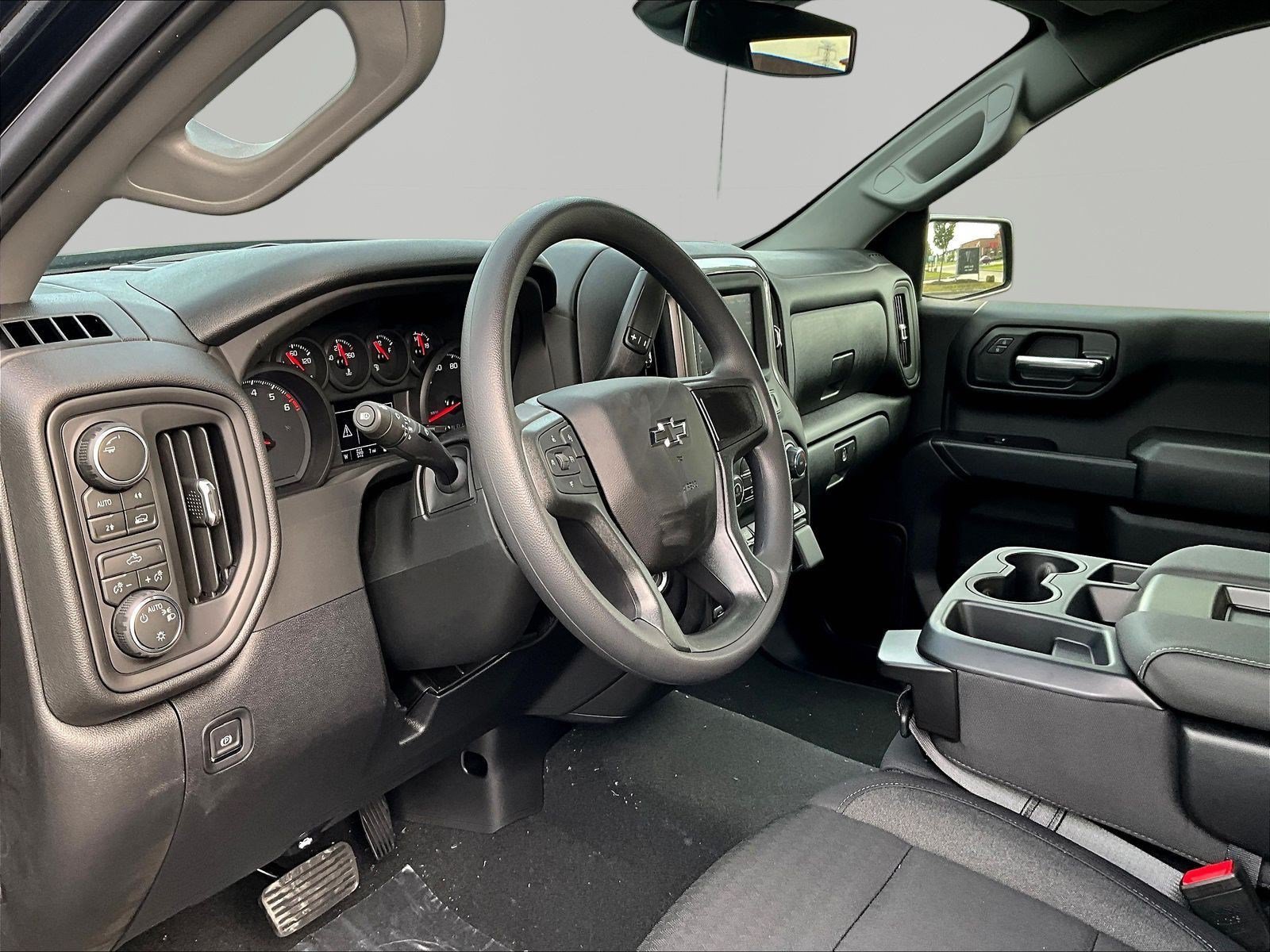 New 2026 Chevrolet Silverado 1500 Custom w/ Rally Edition AWD/4WD image 15