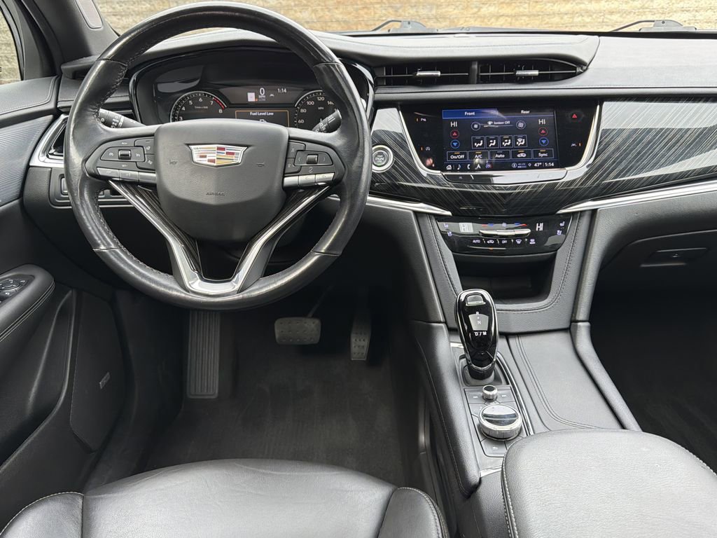 Certified 2023 Cadillac XT6 Premium Luxury image 25