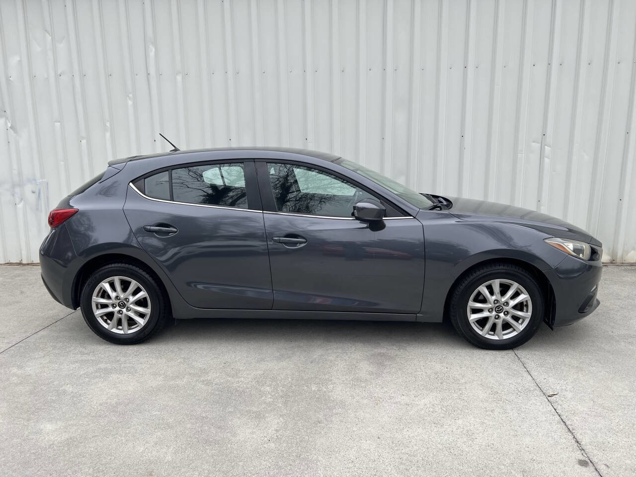 Used 2014 MAZDA MAZDA3 i Touring image 2