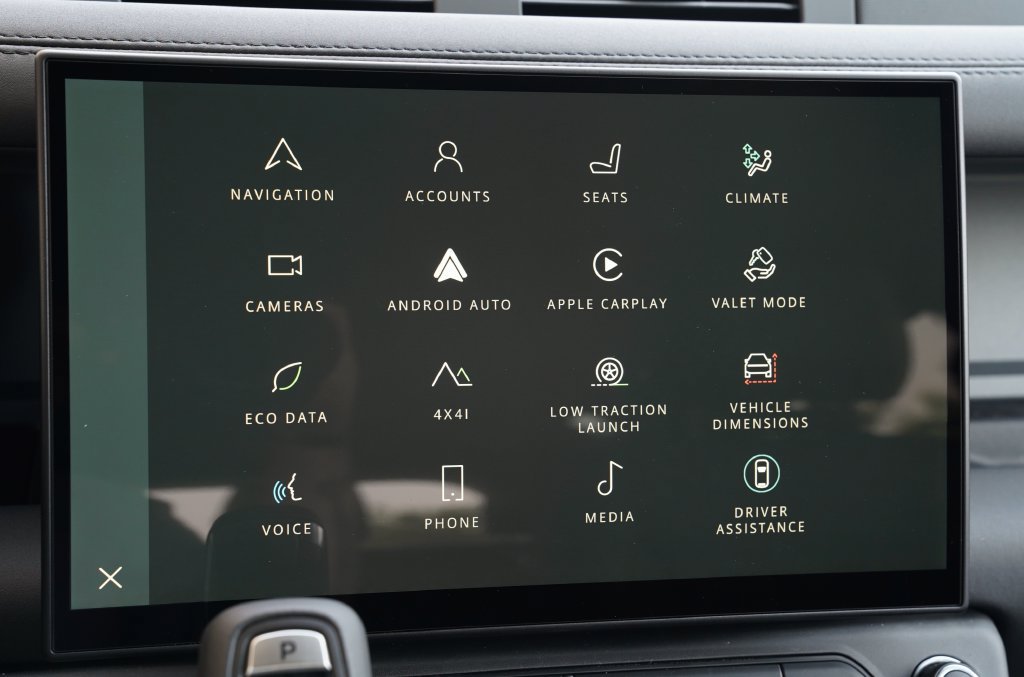 New 2026 Land Rover Defender 110 S AWD/4WD image 19