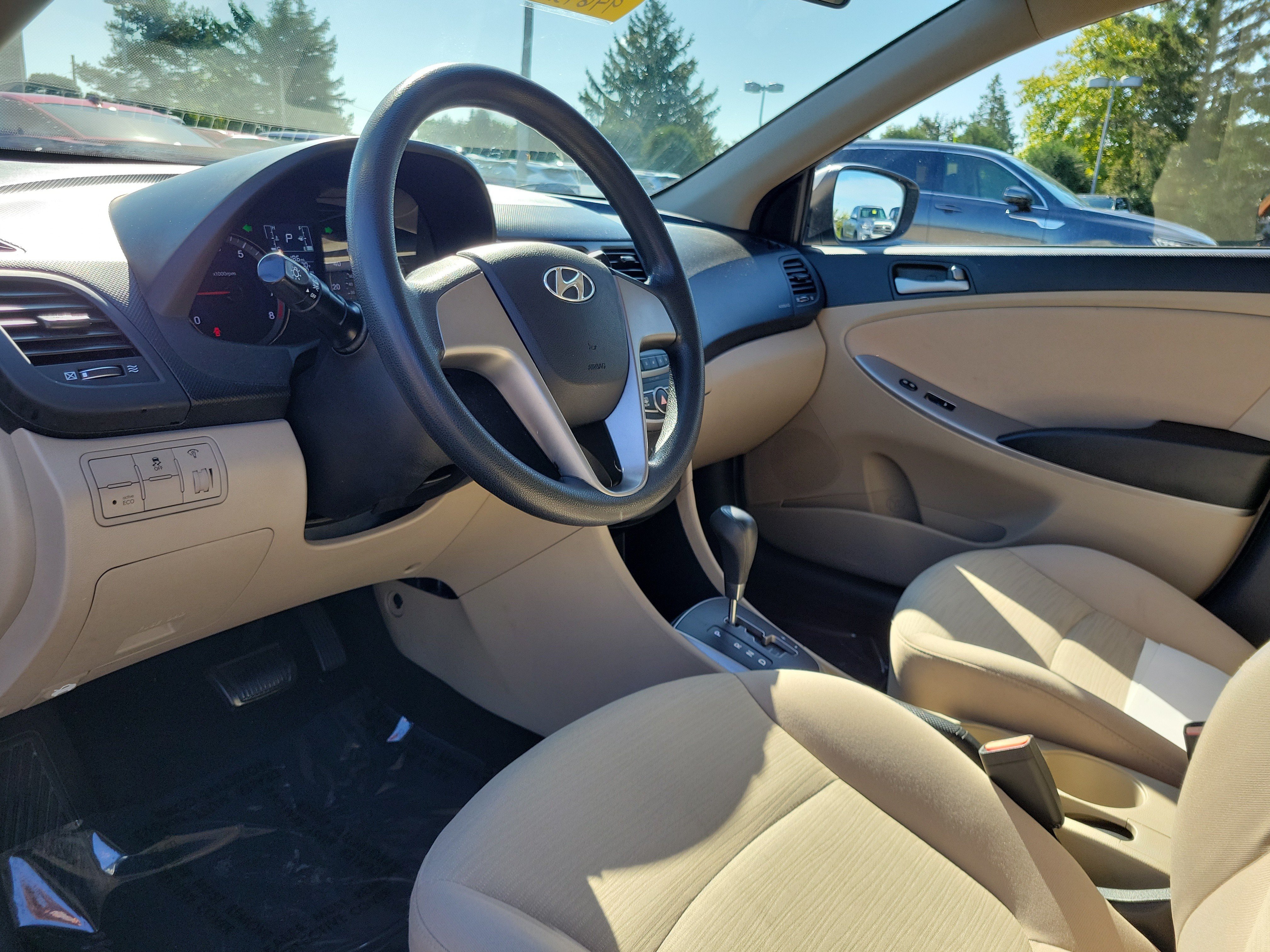 Used 2017 Hyundai Accent SE FWD image 19