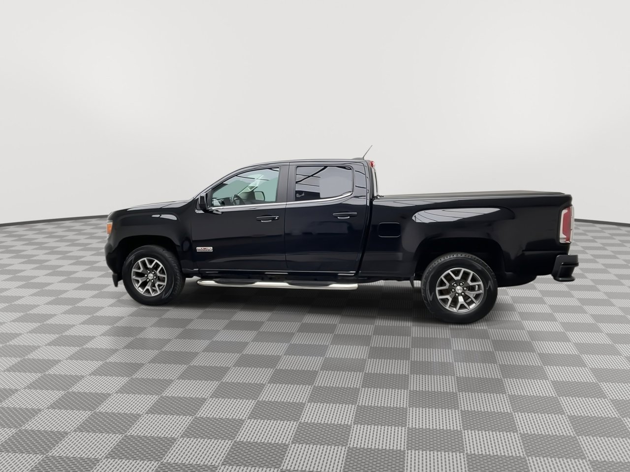 Used 2016 GMC Canyon SLE w/ All Terrain Package AWD/4WD image 38