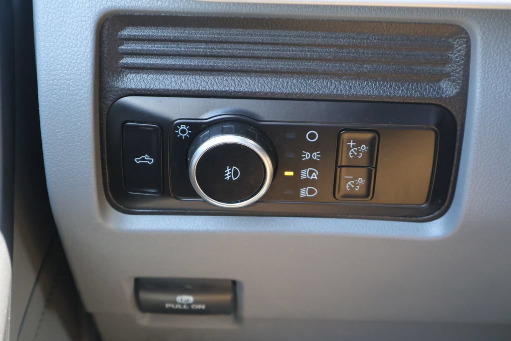 Used 2025 Ford F350 XLT AWD/4WD image 13