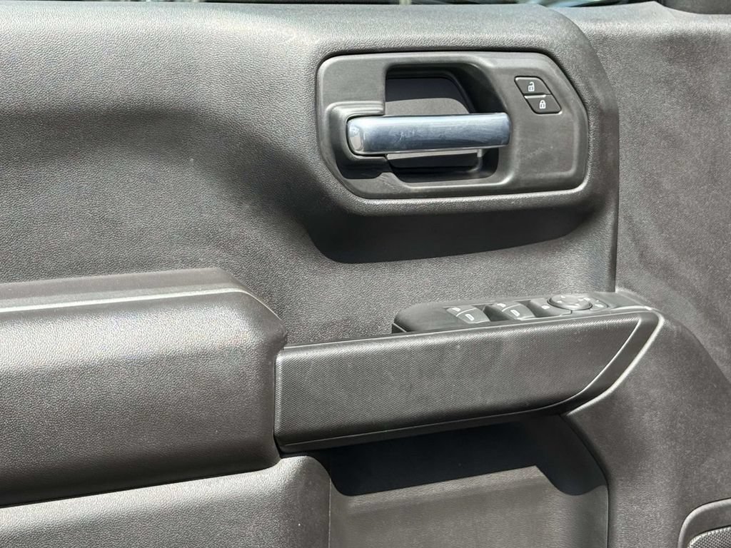Used 2026 Chevrolet Silverado 1500 Custom AWD/4WD image 23