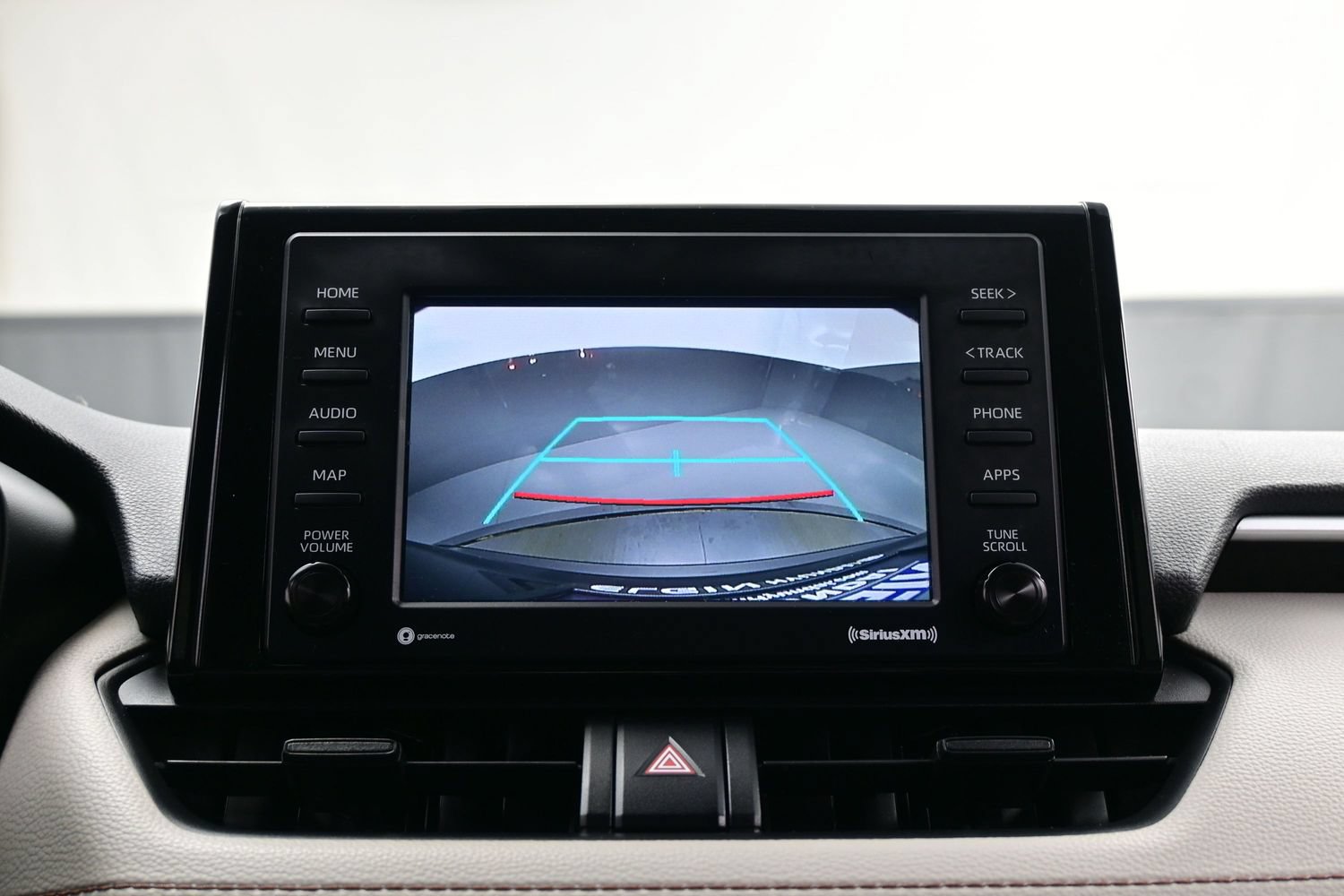 Used 2020 Toyota RAV4 XLE w/ XLE Grade Weather Package AWD/4WD image 18