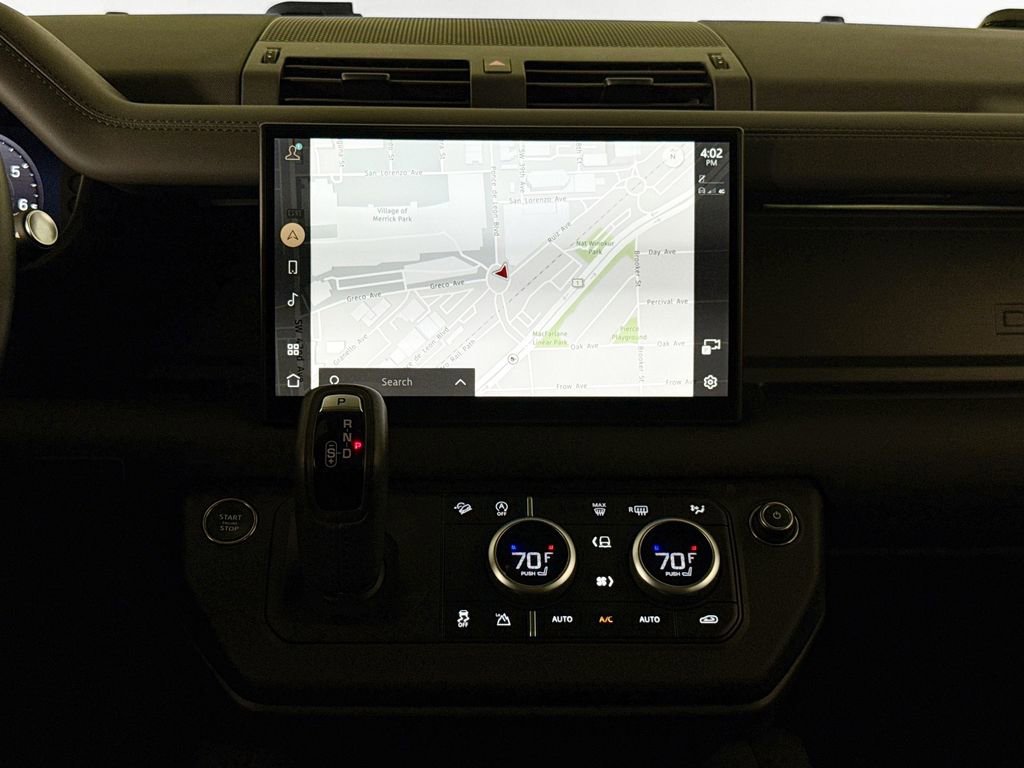 Used 2025 Land Rover Defender 110 S image 24