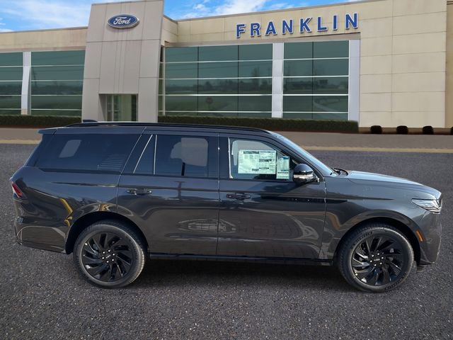 New 2025 Lincoln Navigator Reserve w/ Jet Appearance Package image 8