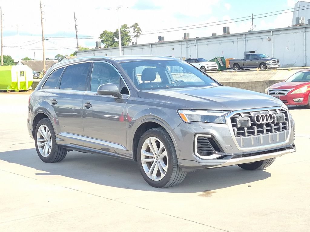 Used 2025 Audi Q7 3.0T Premium Plus AWD/4WD image 8