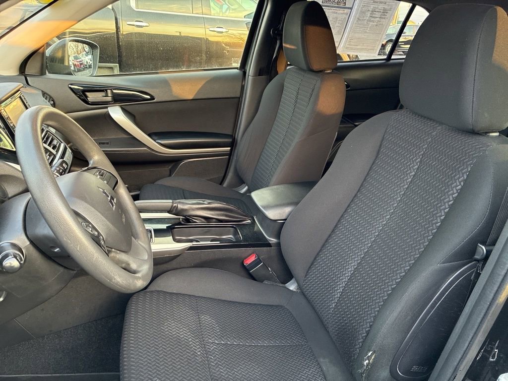 Used 2022 Mitsubishi Eclipse Cross ES image 30