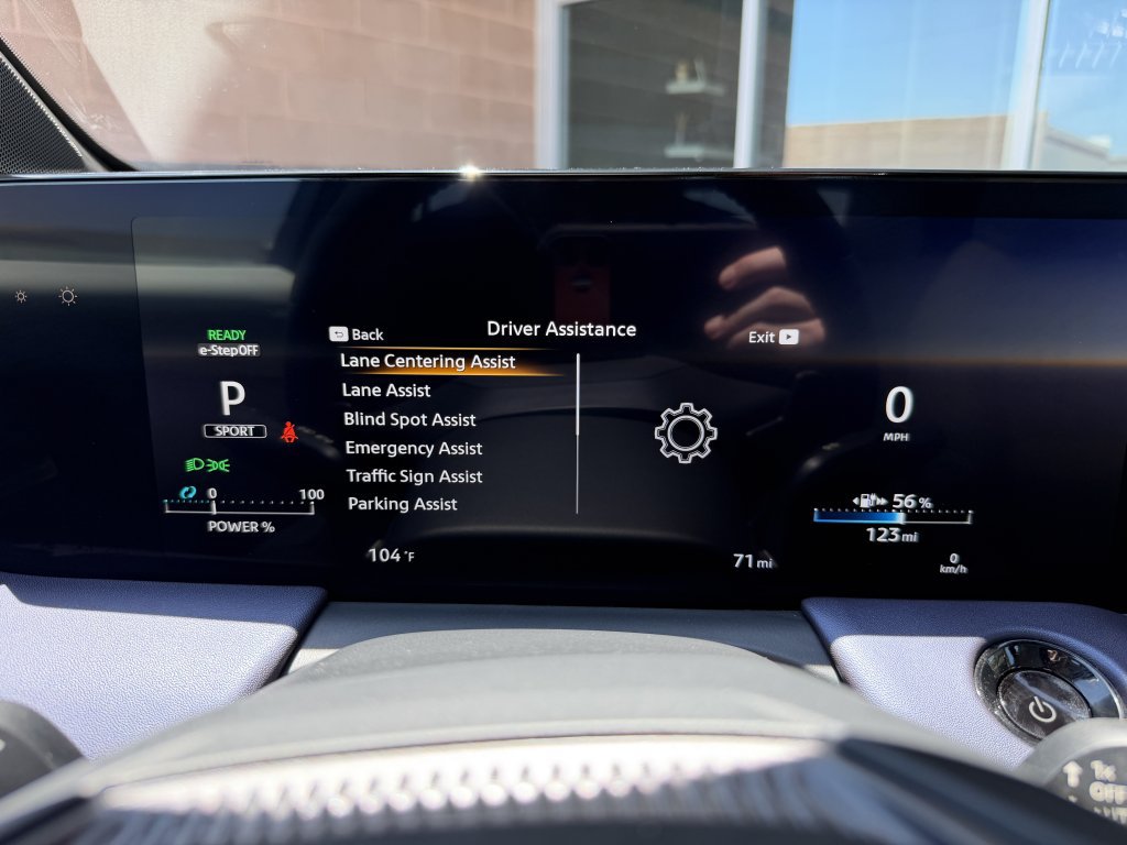 Used 2026 Nissan Leaf Platinum+ w/ Floor Mat Package (Platinum+) FWD image 18