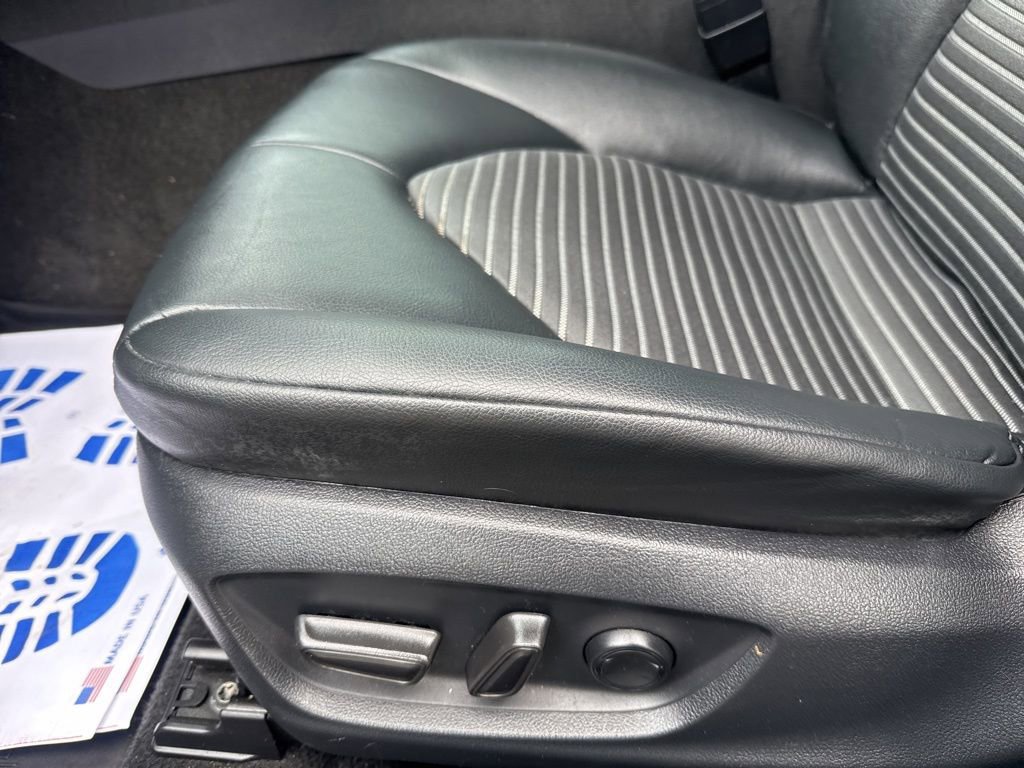 Used 2023 Toyota Camry SE w/ Cold Weather Package image 12