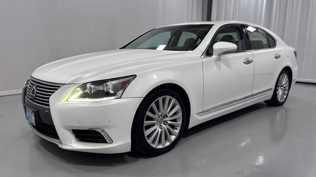 Used 2015 Lexus LS 460 AWD w/ Comfort Package image 1