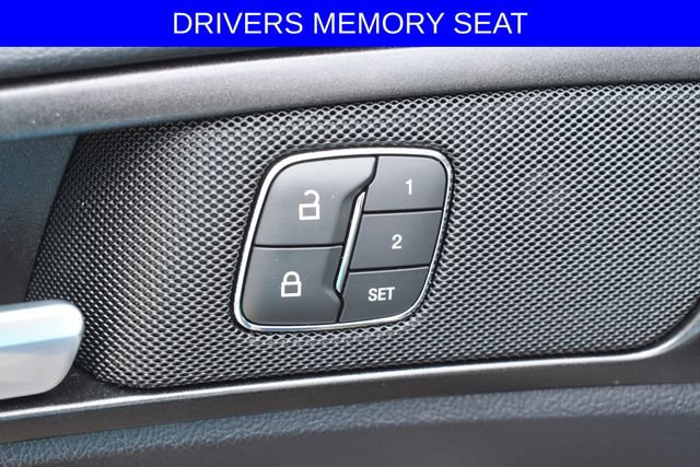 Used 2019 Ford Fusion Energi Titanium FWD image 5