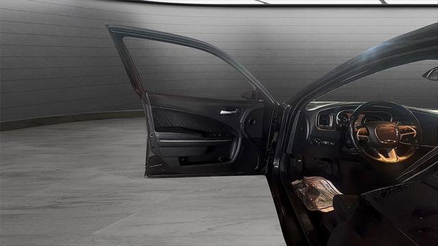 Used 2018 Dodge Charger GT image 21