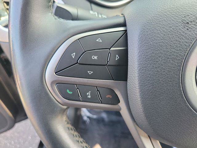 Used 2019 Jeep Cherokee Limited FWD image 23