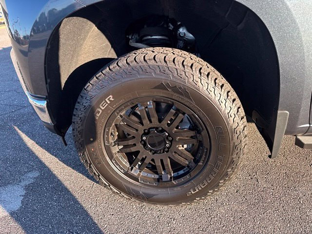 Used 2019 Chevrolet Silverado 1500 LT w/ All-Star Edition AWD/4WD image 8