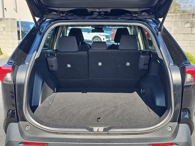 Used 2023 Toyota RAV4 LE image 12