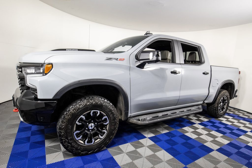 Used 2024 Chevrolet Silverado 1500 ZR2 w/ Technology Package image 3