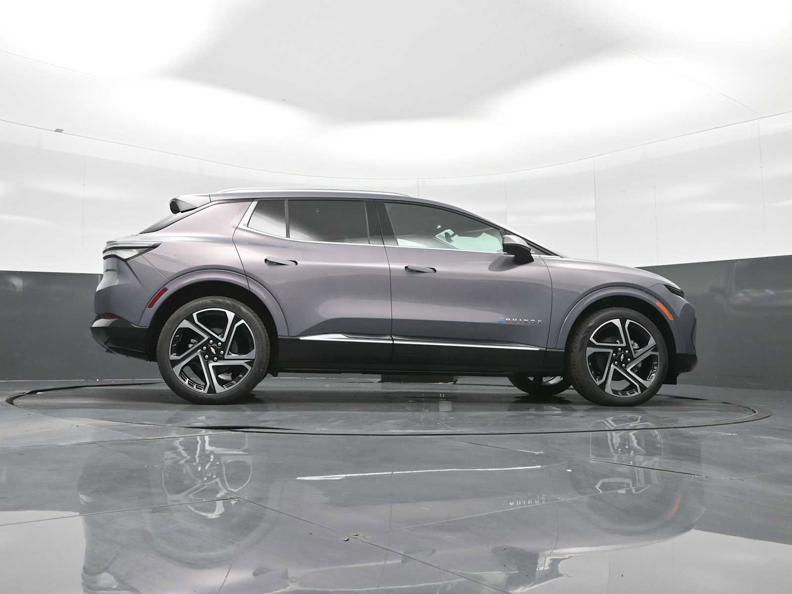 New 2026 Chevrolet Equinox EV LT image 25