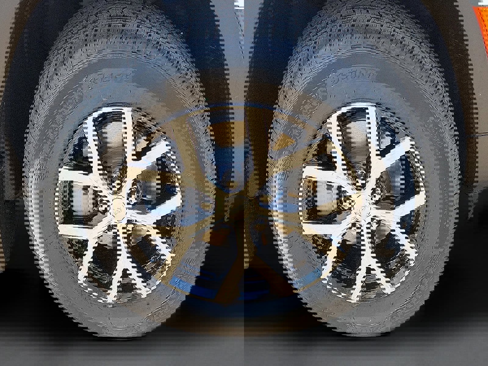 New 2025 Jeep Grand Cherokee Limited w/ Luxury Tech Group II image 7