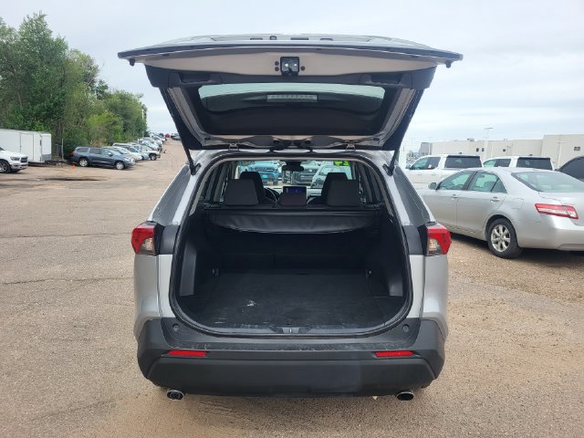 Used 2024 Toyota RAV4 XLE FWD image 27