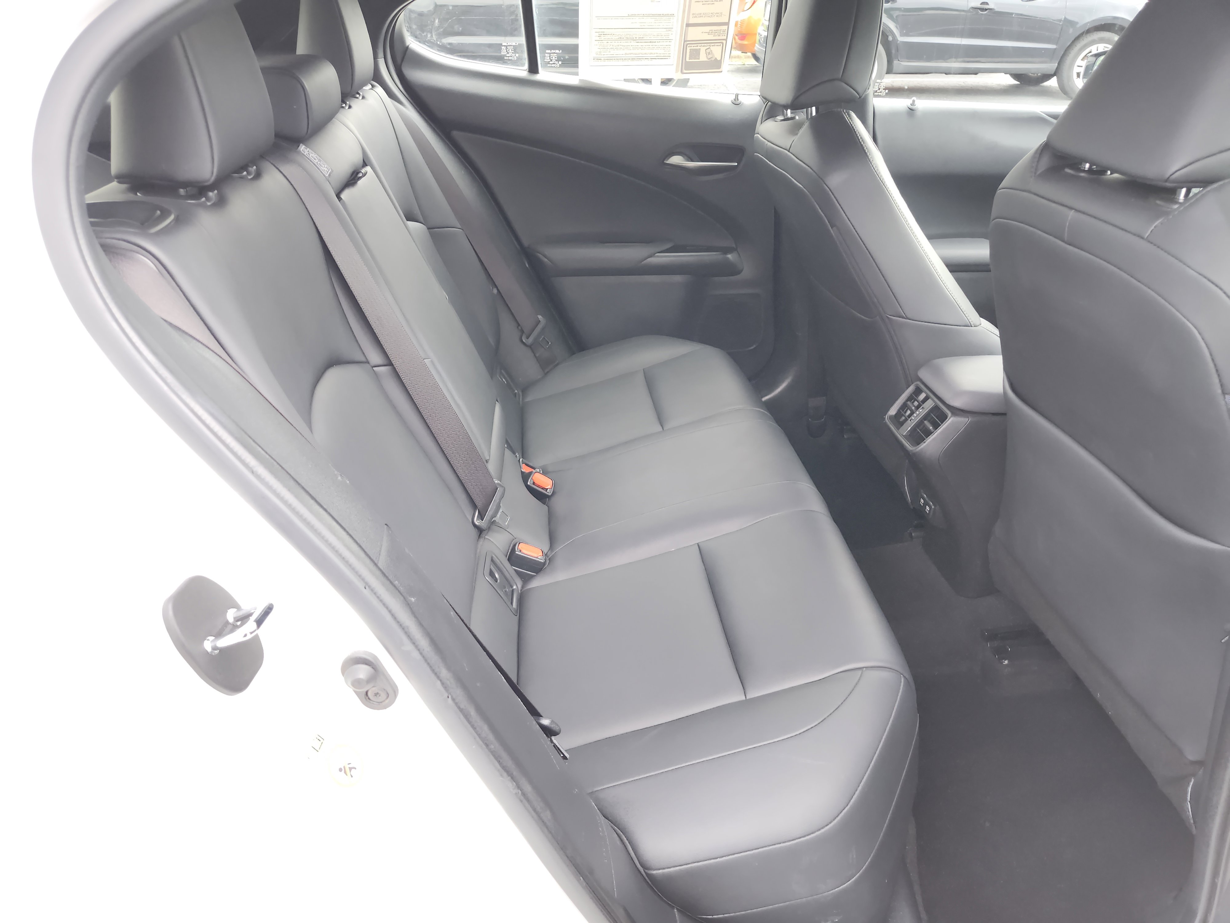 Used 2019 Lexus UX 200 w/ Accessory Package FWD image 18