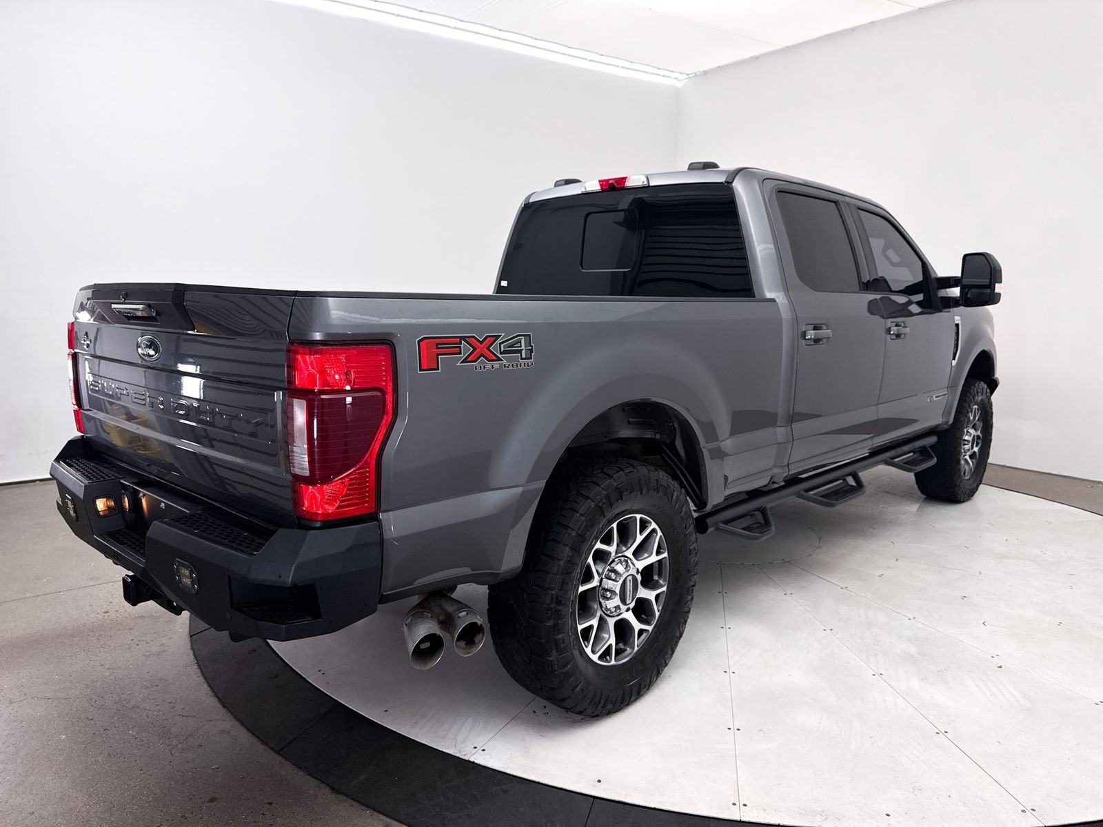 Used 2021 Ford F250 Lariat w/ Lariat Value Package AWD/4WD image 18