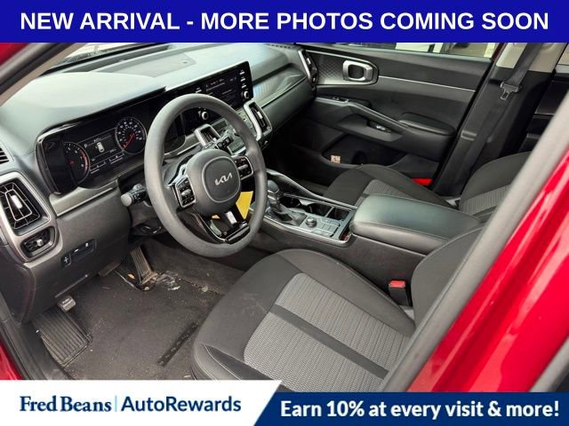 Used 2022 Kia Sorento LX image 10