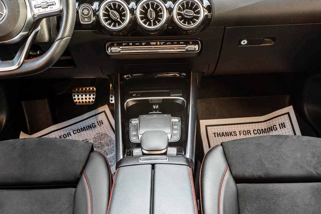 Used 2022 Mercedes-Benz GLA 35 AMG 4MATIC image 11