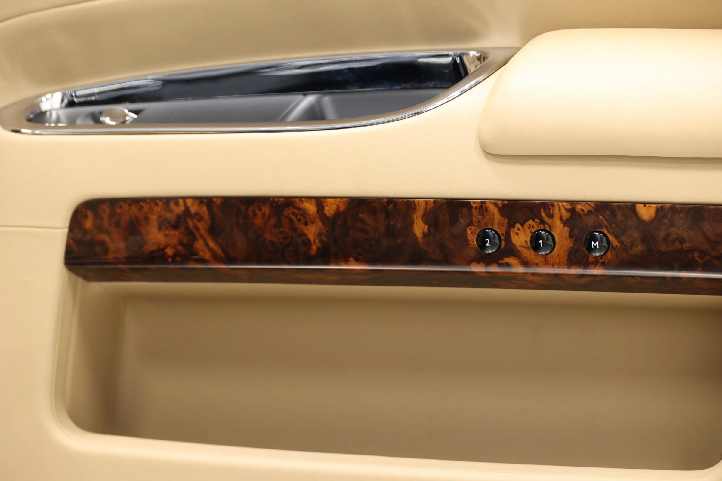 Used 2010 Rolls-Royce Ghost RWD image 88