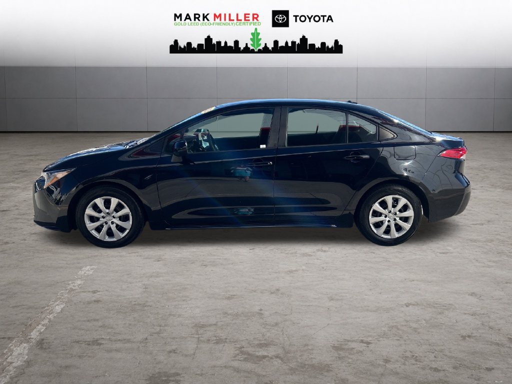 Certified 2025 Toyota Corolla LE FWD image 2