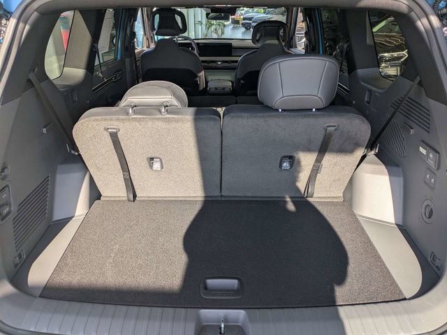 New 2026 Kia EV9 Land w/ Nightfall Edition Package AWD/4WD image 10