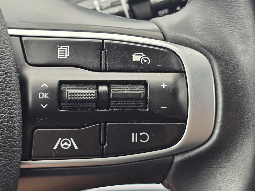 Used 2025 Kia Sportage EX FWD image 30