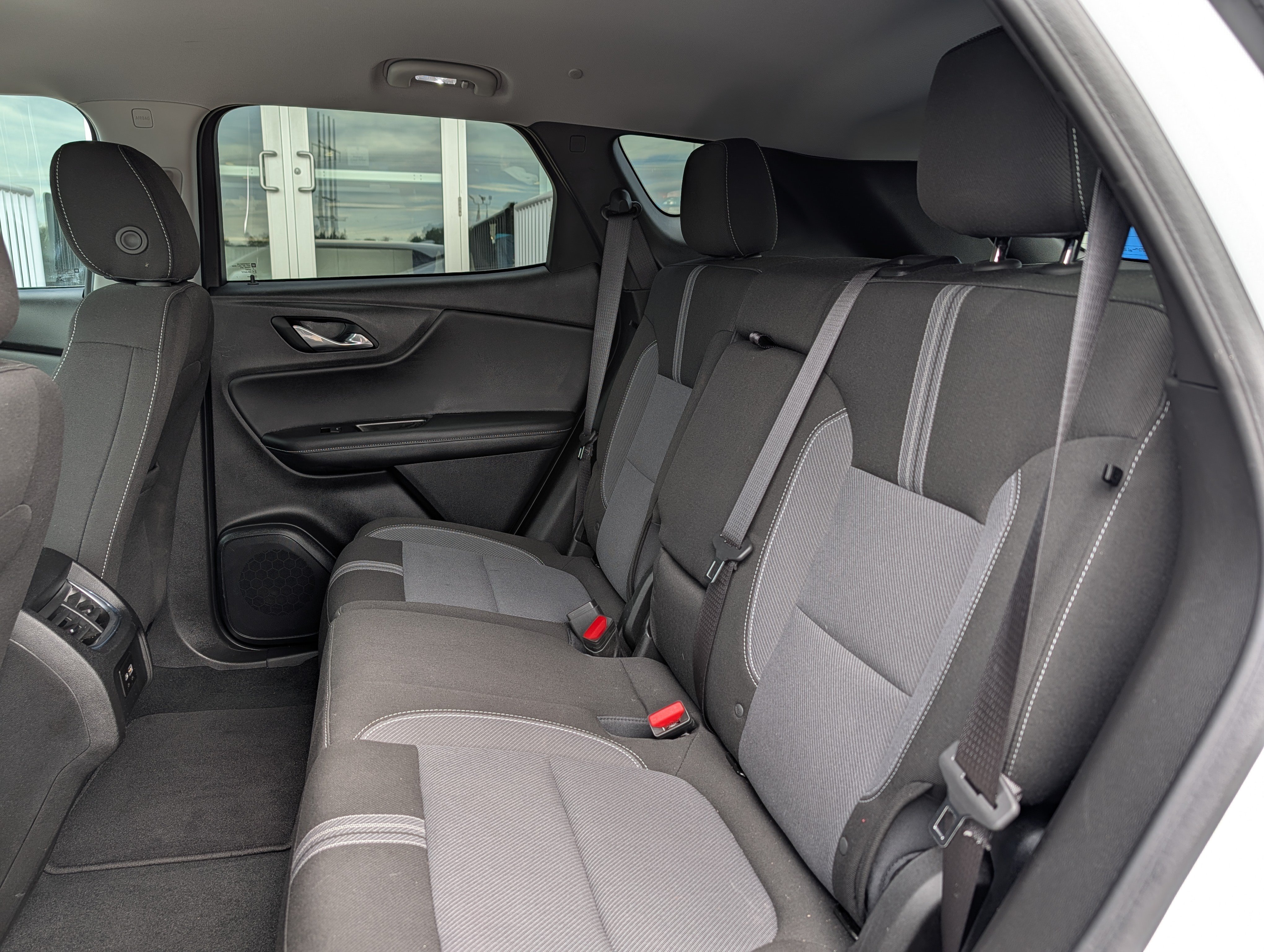 Certified 2025 Chevrolet Blazer LT AWD/4WD image 9