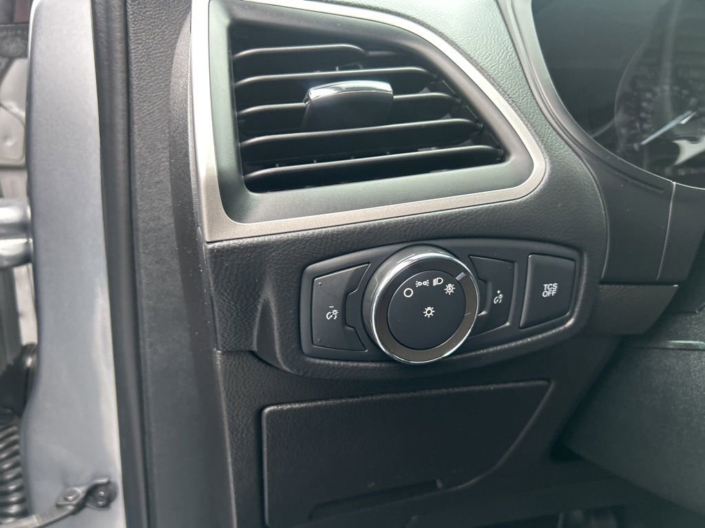 Used 2022 Ford Edge SEL image 14