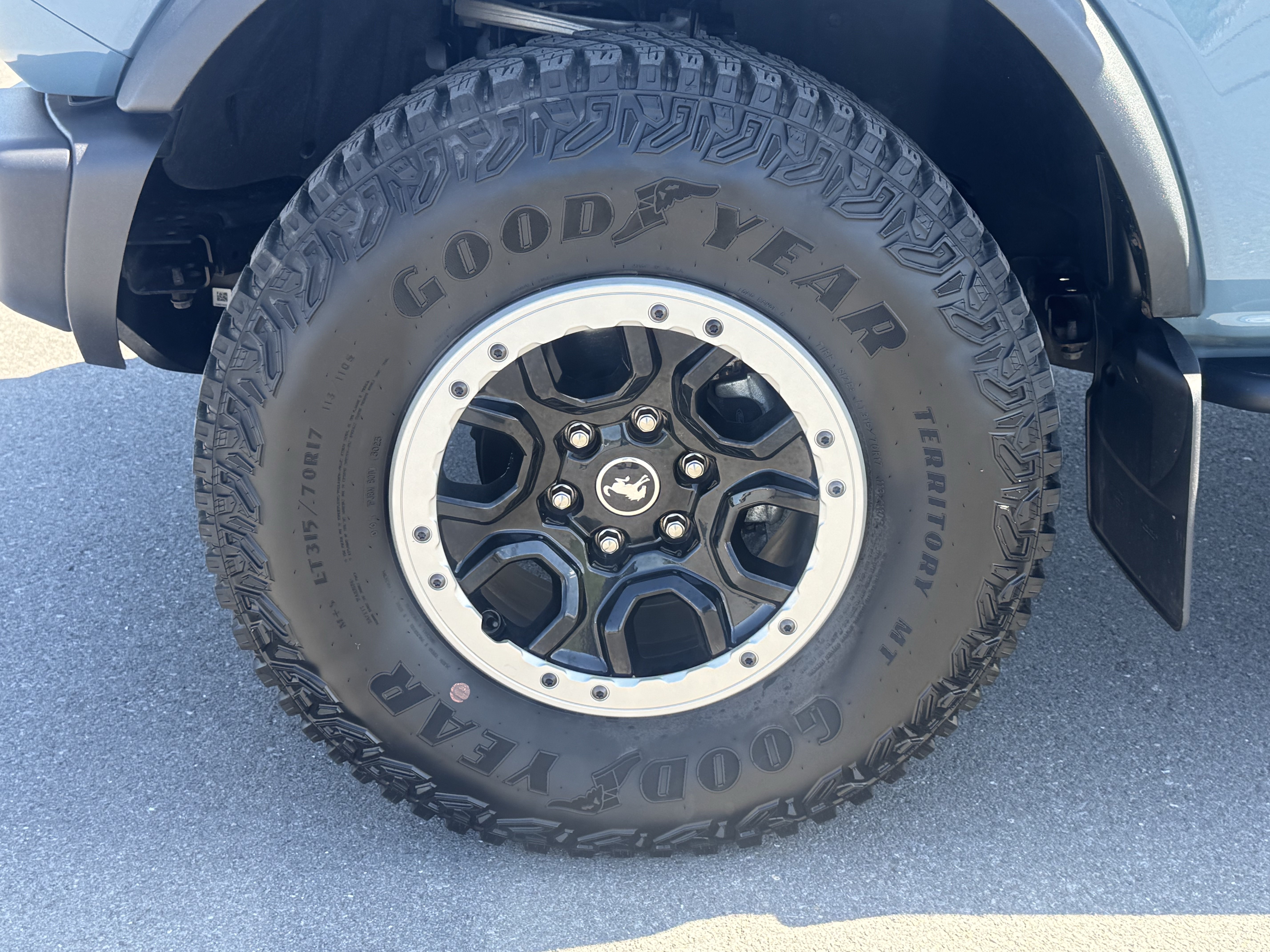 Used 2023 Ford Bronco Black Diamond w/ Sasquatch Package AWD/4WD image 11