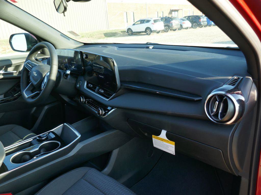 New 2026 Chevrolet Equinox LT image 11