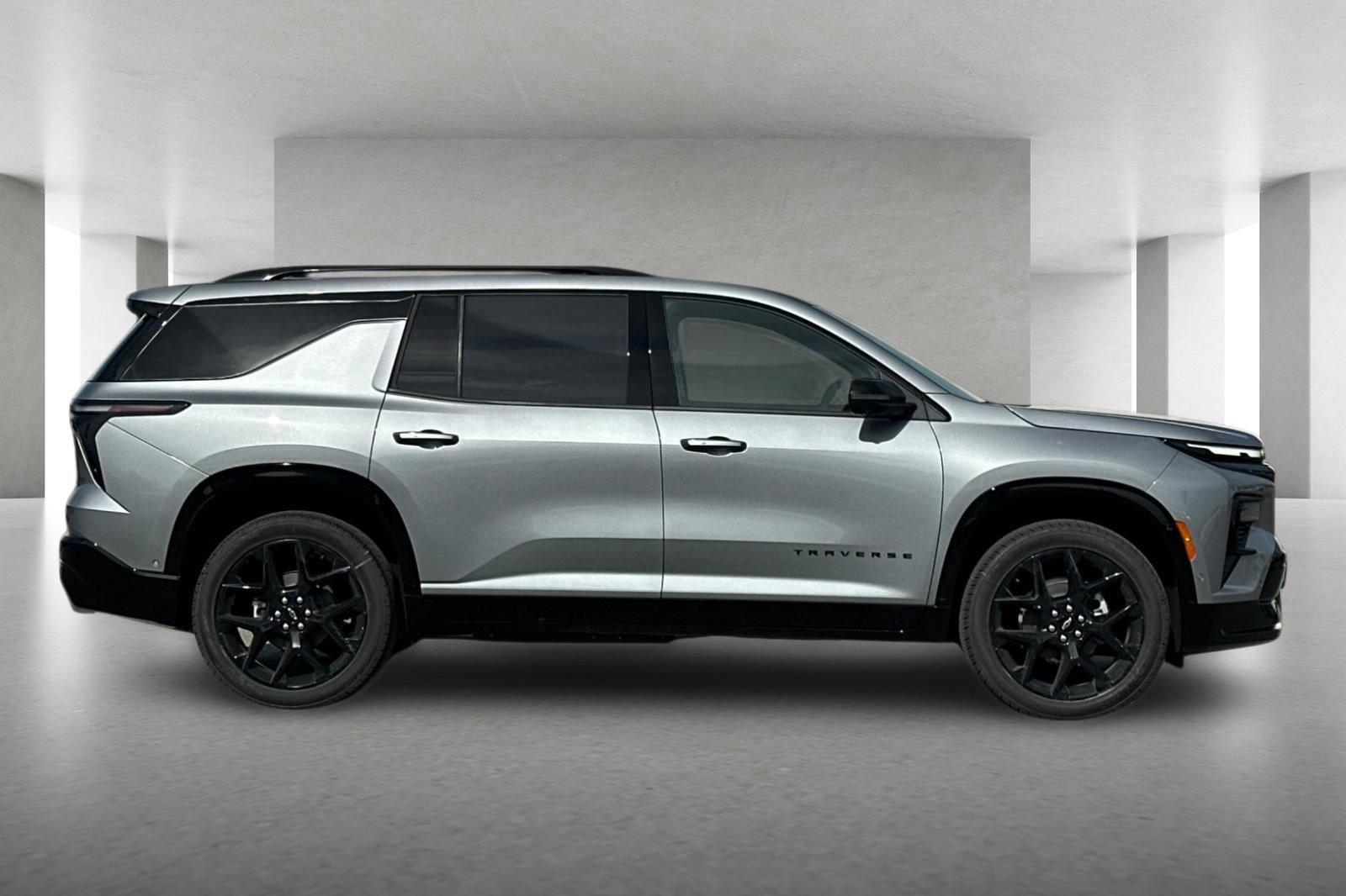 New 2026 Chevrolet Traverse RS image 3