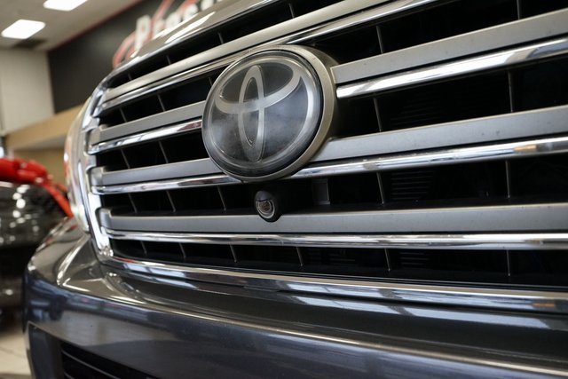 Used 2013 Toyota Land Cruiser image 26