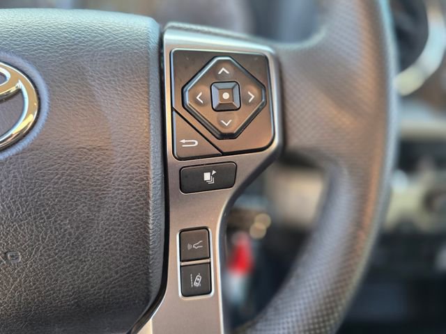 Used 2022 Toyota Tacoma SR5 RWD image 25