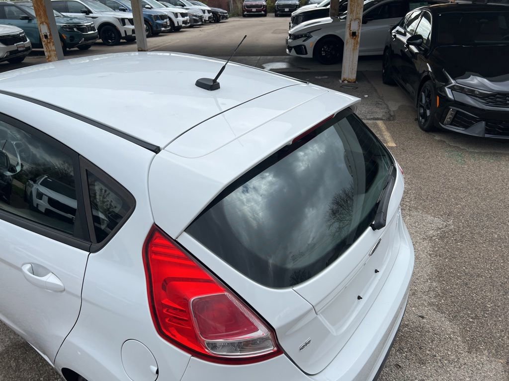 Used 2015 Ford Fiesta SE FWD image 33