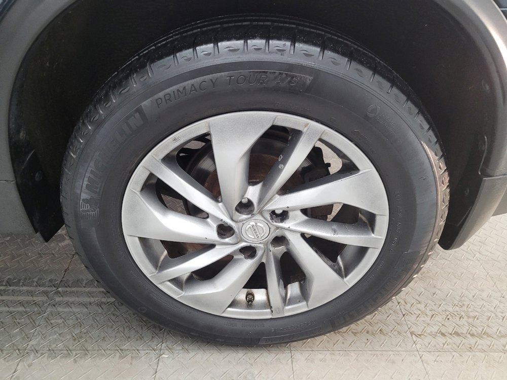 Used 2014 Nissan Rogue SL w/ SL Premium Package image 31