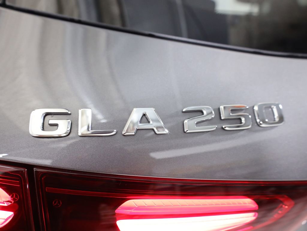 Used 2026 Mercedes-Benz GLA 250 4MATIC image 52